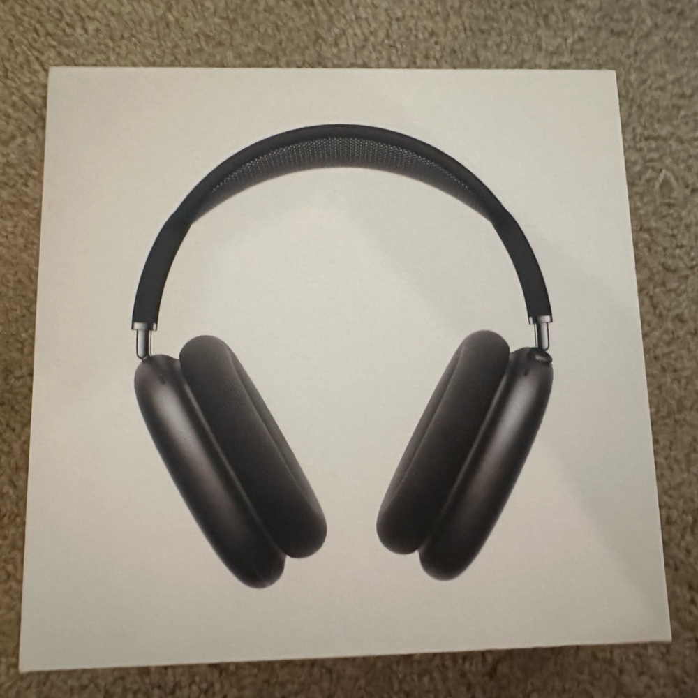 Empty AirPods Max Box